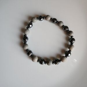 Sophisticated Silver and Gray Beaded Bracelet